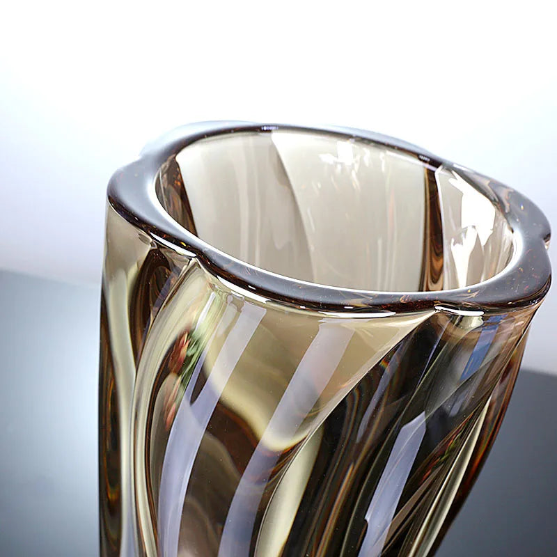 Modern and simple crystal glass large-mouthed vase for living room flower arrangement and entrance decoration